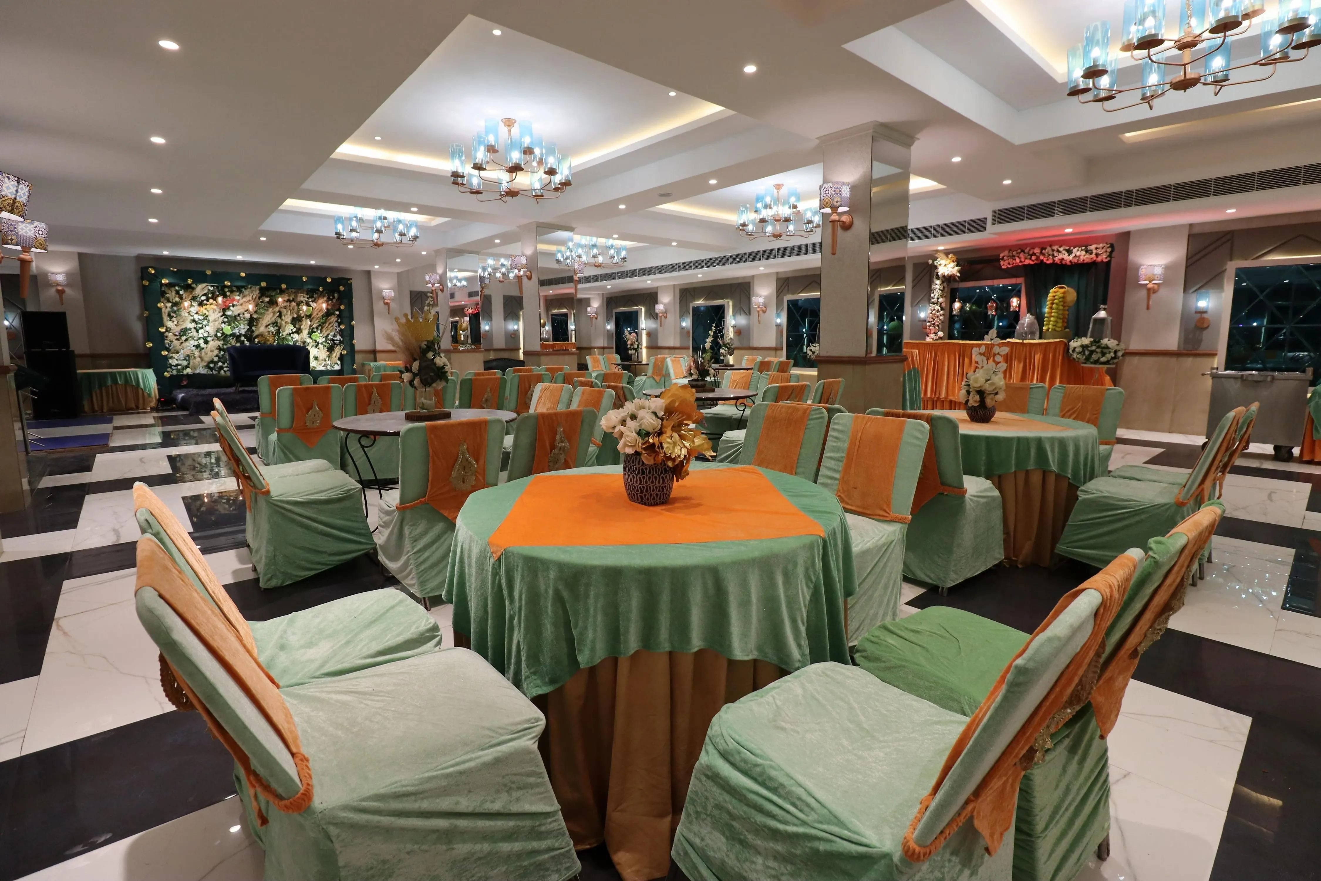 Royal Palace Banquet